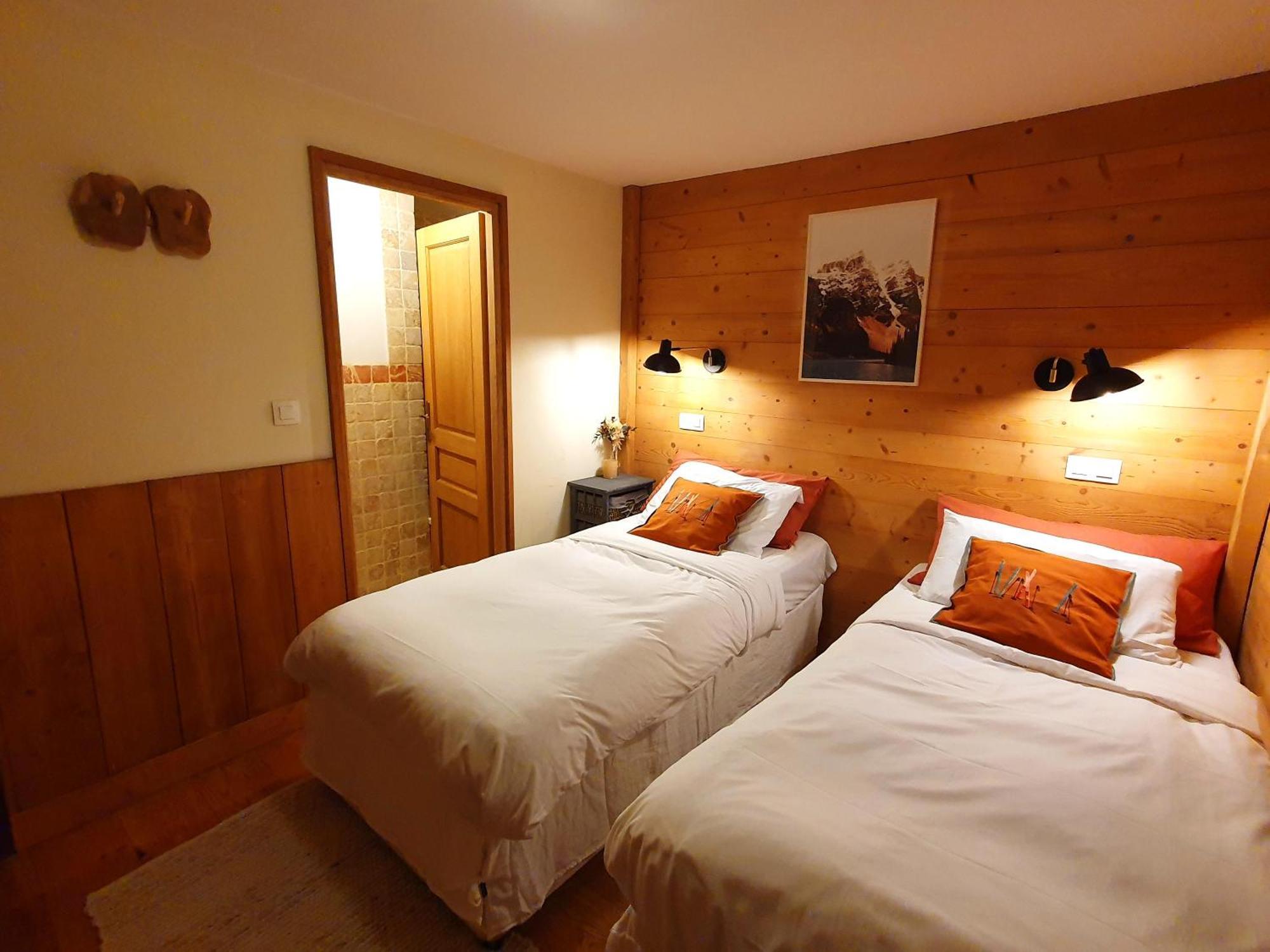 Prakka - Base Camp * Les Houches
